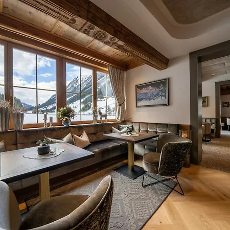 Aparthotel Montanara 4*